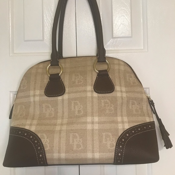 🎉SALE Rare Vintage Dooney & Bourke Brown/Beige Satchel w/ DB Medallion EUC - Picture 2 of 13